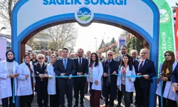 Sakarya'nın merkezine Sağlık Sokağı açıldı