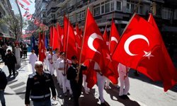 Samsun'da '2. Türk Dünyası Çocuk Festivali' yürüyüş ve dans gösterileriyle başladı