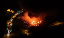 Samsun'da bir depoda çıkan yangına müdahale ediliyor