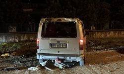 Samsun'da devrilen hafif ticari araçtaki 4 kişi yaralandı