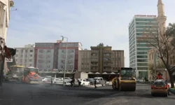 Şanlıurfa'da asfalt çalışmaları tam gaz