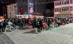 Sungurlu'da Kosova-Türkiye maçı dev ekranlardan izlendi