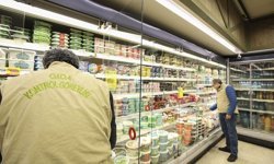 UYGUNSUZ GIDA ÜRÜNLERİ İFŞA EDİLDİ