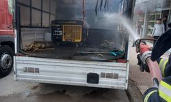 Tokat'ta çıkan yangında park halindeki kamyonette hasar oluştu