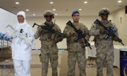 Trabzon'da düzenlenen DOKKAF 2026'da jandarmanın birimleri tanıtıldı