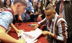 Trabzonspor'un eski futbolcusu Jaja, bordo-mavili taraftarlarla buluştu