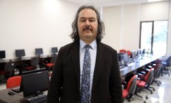 Uzmanından ailelere 'çocuklarınızı dijital dehlizlerde yalnız bırakmayın' uyarısı