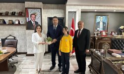 MAKAM KOLTUĞUNA OTURDU