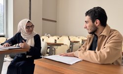 Yarım kalan eğitim hayalini 58 yaşında üniversite sıralarında gerçeğe dönüştürüyor