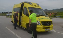 Amasya'da ambulansla çarpışan motosikletin sürücüsü yaralandı