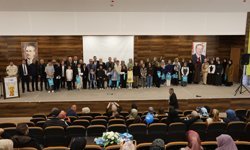 Bayburt'ta 'Ufka Yolculuk Bilgi ve Kültür Yarışması'nda dereceye girenler ödüllerini aldı