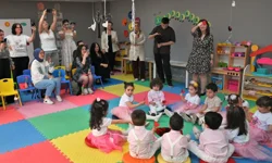 Bornova'da Anneler Günü'ne duygu dolu kutlama