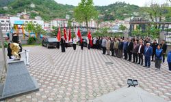 Bozkurt'ta Gençlik Haftası çelenk sunumuyla başladı