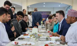 Bursa'da Başkan Vekili Biba, bayram sofrasında öğrencilerle buluştu