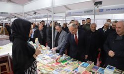 Çarşamba Kitap Fuarı kitapseverlerle buluştu