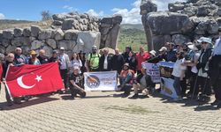 Çorum'da doğaseverlerin 4 gün sürecek Hitit Yolu yürüyüşü başladı