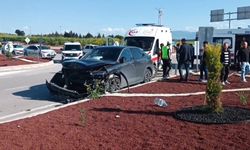 Çorum'da iki otomobilin çarpıştığı kazada 4 kişi yaralandı