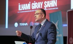 Cumhurbaşkanlığı İletişim Başkan Yardımcısı Şahin, Bolu'da TÜGVA İhtisas Akademi Programı'na katıldı:
