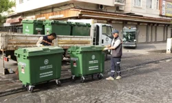 Diyarbakır'da yeni nesil çöp konteynerleri alanlarda