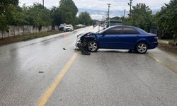 Düzce'de cip ile otomobilin çarpıştığı kazada 2 kişi yaralandı