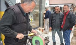 Havza'da bıçak bileme tezgahlarında yoğunluk yaşanıyor