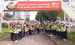 İlkadım Belediyesi eğitim pistinde küçük çocuklara trafik bilincini aşılıyor