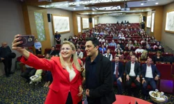 İstanbul Bakırköy Belediye Başkanı üniversitelilerle buluştu