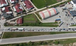 İstanbul-Samsun kara yolu Amasya geçişinde bayram trafiği yoğunluğu başladı