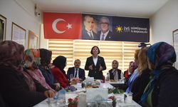 İYİ Parti Genel Başkan Yardımcısı Ofluoğlu, Gümüşhane'de konuştu: