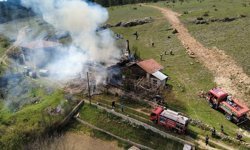 Karabük'te yangın çıkan müstakil ev kullanılamaz hale geldi