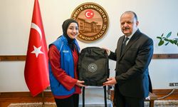 Kastamonu Valisi Dallı gençlerle bir araya geldi