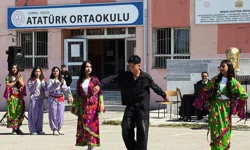 Keşan Atatürk Ortaokulu'nda bahar coşkusu