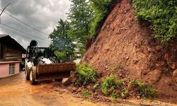 Rize'de sağanak toprak kaymasına yol açtı