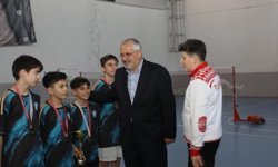 Samsun'da Gençlik Haftası Badminton Turnuvası düzenlendi