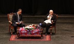 Timsal Karabekir Trabzon'da 'Dünü Unutma Yarına Hakkın Olsun' konulu söyleşiye katıldı