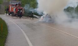 Tokat'ta çıkan yangında otomobil kullanılmaz hale geldi