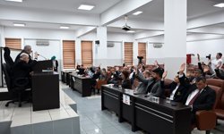 MECLİS POSBIYIK'SIZ TOPLANDI