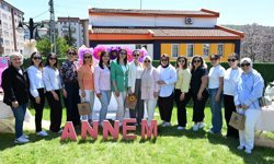 ANNELER VE ÇOCUKLARINA ÖZEL GÜN