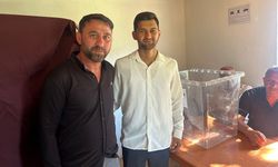 21 yaşındaki Emirhan Çepe, Terskırık Mahallesi'nin yeni muhtarı oldu
