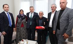 Artvin Valisi Ergün, Yusufeli'nde şehit aileleri ve Kıbrıs gazisini ziyaret etti