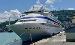 'Astoria Grande' kruvaziyeri Trabzon Limanı'na demirledi