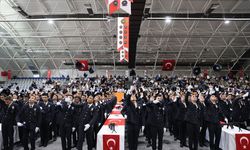 Bayburt'ta eğitimini tamamlayan polis adayları mezuniyet sevinci yaşadı