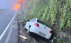 Bolu'da su kanalına düşen otomobildeki 3 kişi yaralandı
