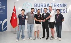 Bursa Teknik'te sporun kazananları ödüllerine kavuştu