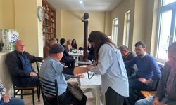 Görele'de öğrenciler yaşlılara yönelik sağlık taraması gerçekleştirdi