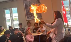 İstanbul Maltepe'de çocuklar bilimi eğlenerek öğreniyor