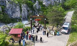 Kanyonlarıyla ünlü Pınarbaşı bayram tatilinde yaklaşık 80 bin ziyaretçi ağırladı
