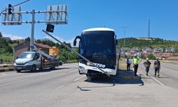 Karabük'te 4 aracın karıştığı zincirleme trafik kazası güvenlik kamerasında