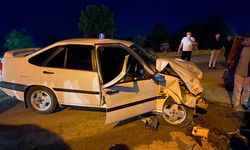 Kastamonu'da iki otomobilin çarpıştığı kazada 6 kişi yaralandı