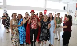 Kocaeli İzmit'te kadınlar söyleşi ve matinede buluştu